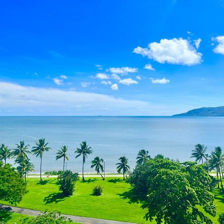 Acacia Court Hotel Cairns Exterior photo